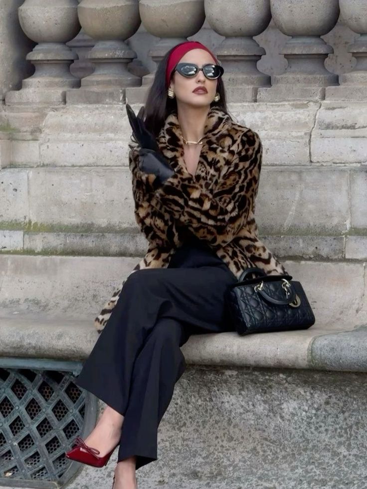 10 Femme Fatale Outfit Ideas That Will Make Heads Turn (You Won't Believe #4!) - The Classic Leopard Print